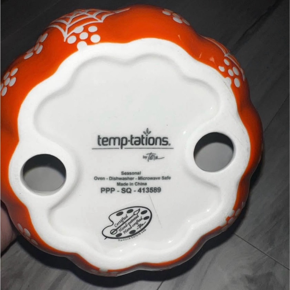 Set of Halloween Ceramic Pumpkins - Picture 5 of 5